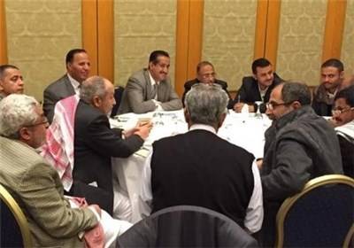 جماعة الحوثي تتهم حزب الإصلاح بالانتهازية السياسية والإصرار على المضي بالبلد إلى الفوضى بإفشاله لتشكيل مجلس رئاسي