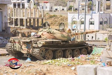 المقاومة تطالب هادي بالبدء الفوري في تطبيق أقاليم الدولة الاتحادية