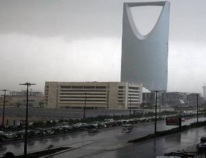 الأزمة اليمنية.. هل تنجح الرياض في احتواء الفرقاء؟