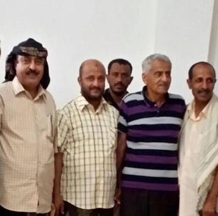وزير الداخلية يناقش مع قيادة المجلس العسكري بإب خطة تحرير المحافظة من مليشيا الحوثي وصالح