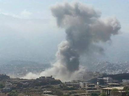 تعز: غارات لطيران التحالف واشتباكات مع المقاومة تقتل 35 مسلحا حوثيا وتجرح العشرات