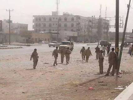 عاجل: قتلى وجرحى في أنفجار سيارة مفخخة استهدفت مركز شرطة عتق بشبوة