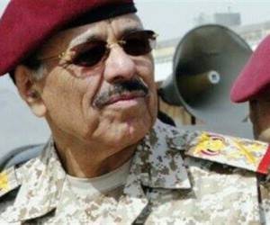 علي محسن يعود من جديد.. وقيادة معركة تحرير صنعاء تتصدر (تقرير)