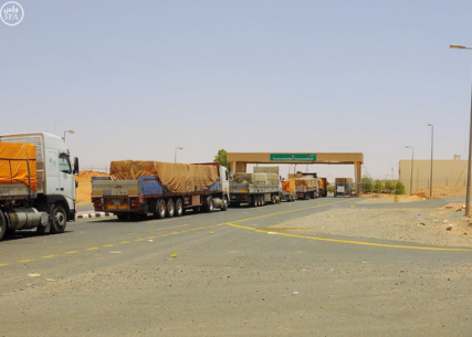 منفذ الوديعة يواصل أعماله اليومية ويكثف موظفيه وتشغيله لمساعدة العالقين اليمنيين