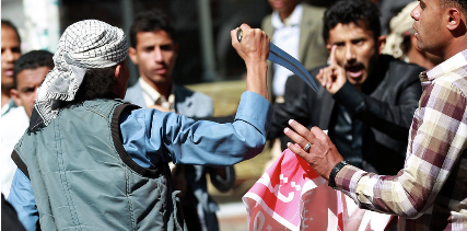 الحوثيون: القوات السعودية تستخدم جرافات لفتح طرق على الحدود مع اليمن