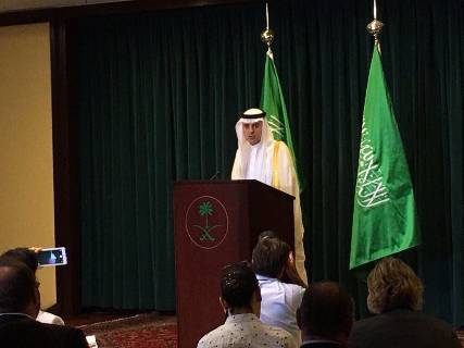 الجبير ينفي انسحاب الإمارات من التحالف العربي ويؤكد تقليص عمليات التحالف في اليمن