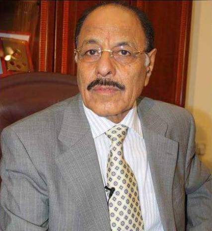 الفريق علي محسن يستنكر تفجير المكلا ويتعهد بمواصلة العمل لردع الجماعات الإرهابية بكل الأشكال