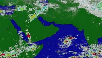 الأرصاد يتوقع استمرار تحرك العاصفة المدارية ( ميج ) نحو خليج عدن وإحتمال تعمقها الى إعصار خلال 24ساعة