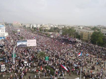 الجنوبيون يحيون الذكرى التاسعة للتصالح والتسامح الجنوبي بمسيرات ومهرجان خطابي