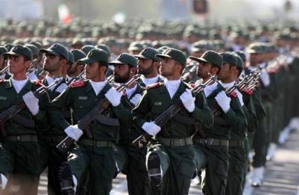إيران تدرب قوات عسكرية للتدخل السريع في الخليج العربي