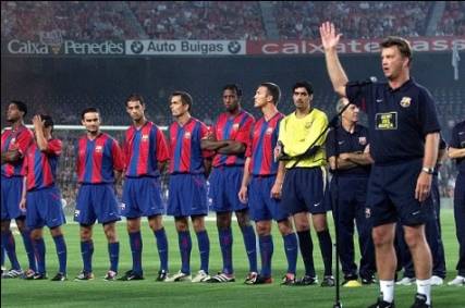 كابوس فان غال يعود لبرشلونة