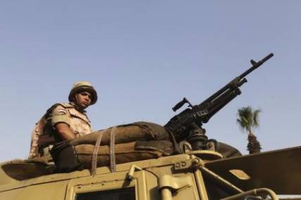 مصر تمدد فترة إرسال قواتها لمهمة في الخليج والبحر الأحمر وباب المندب