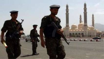 صحفي حوثي يعلن انتهاء أزمة ميدان السبعين ويقول بأن ما حدث خطأ غير مقصود من الحماية الرئاسية