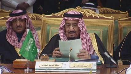 الملك سلمان يؤكد حرص دول الخليج على الحل السلمي في اليمن وأمير قطر يشدد على المبادرة والمخرجات والقرار 2216