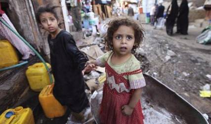 واشنطن بوست: (16) مليون يمني في حاجة ملحة للغذاء والوقود 