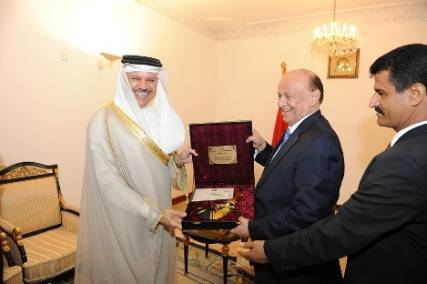 هادي في مهمة جديدة للبحث عن أموال الخليج
