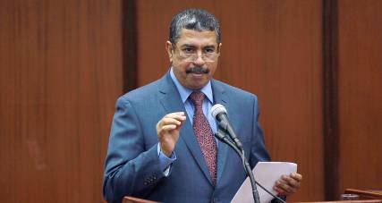 بحّاح يرفض نقل الحوار اليمني إلى عاصمة أوروبيّة