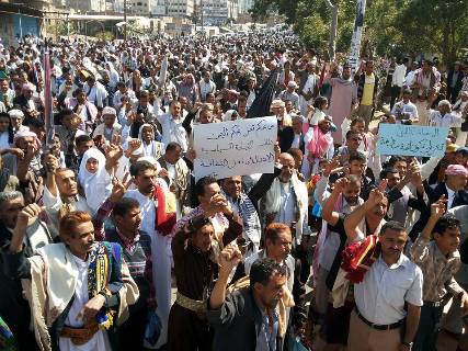 تفاصيل خطة الحوثيين لإسقاط تعز 60 طقم لإسقاط المدينة