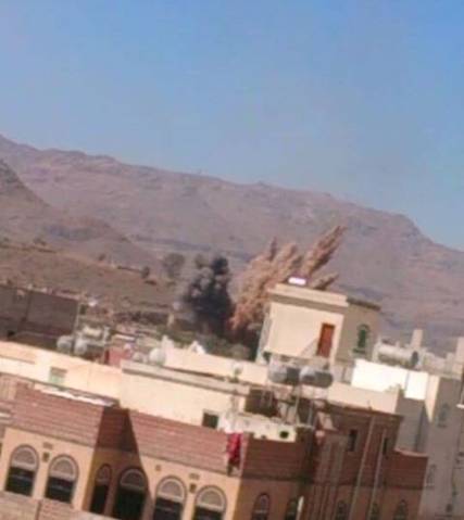 طيران التحالف يقصف مواقع وأهداف في سنحان وخولان وبلاد الروس جنوب العاصمة صنعاء