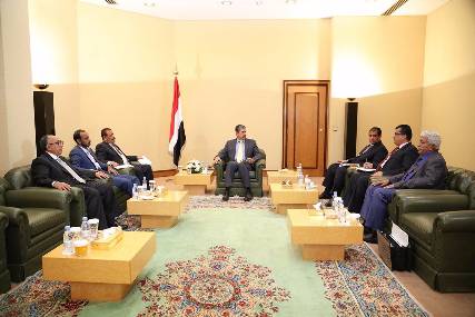 نائب رئيس الجمهورية يعقد اجتماعا طارئا بأعضاء غرفة العمليات المكلفة بمواجهة "تشابالا"